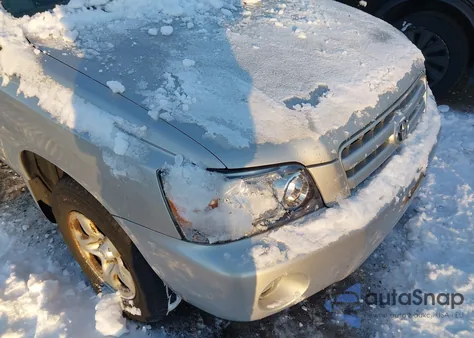 2004 Toyota Highlander from USA, damaged, VIN JTEHD21A540031093